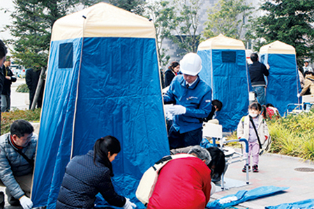 マンホールトイレ組み立て訓練